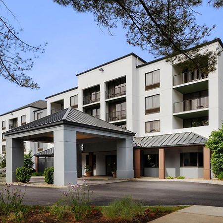 Courtyard By Marriott Portsmouth Hotel Exterior foto