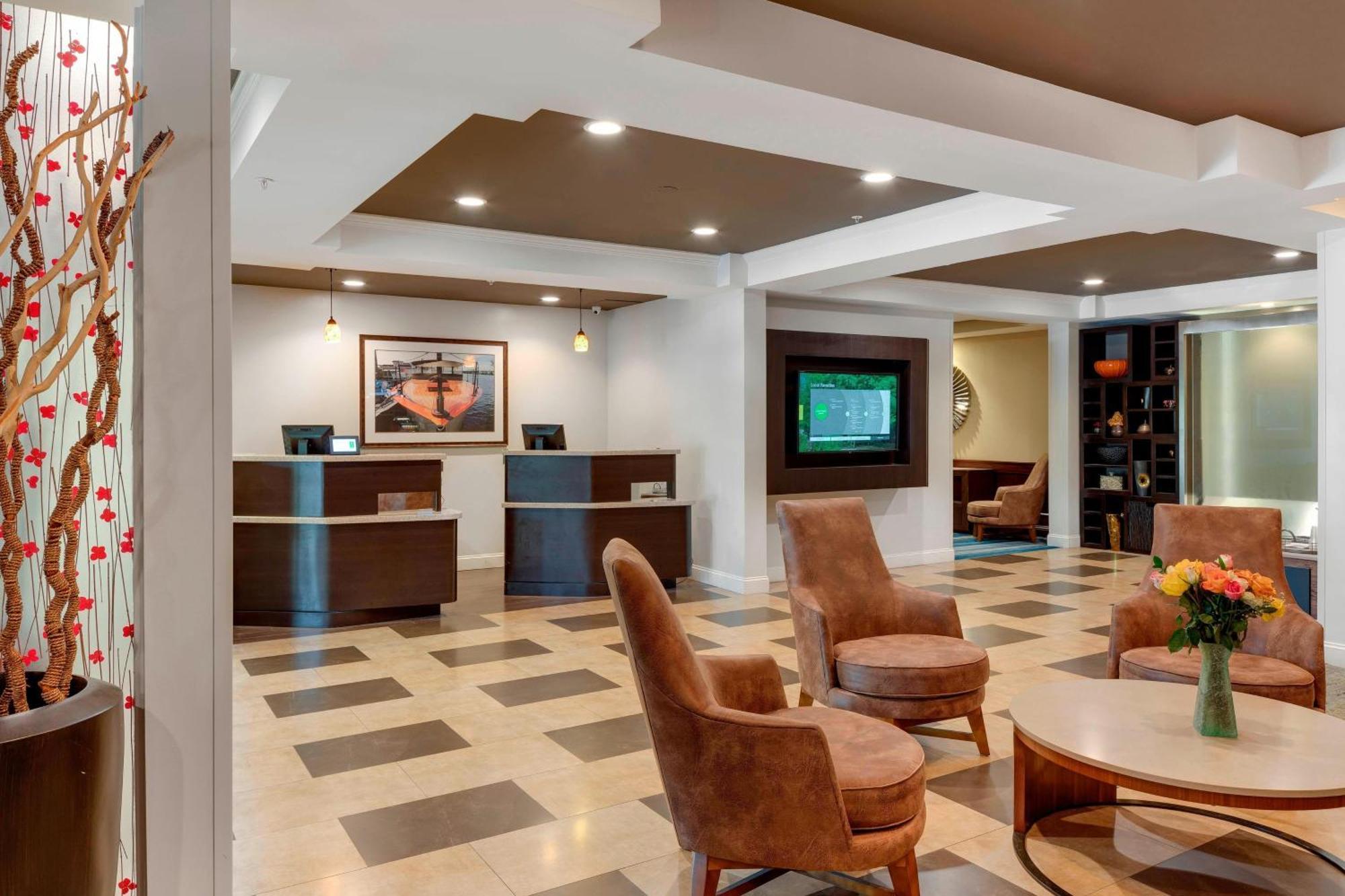 Courtyard By Marriott Portsmouth Hotel Exterior foto