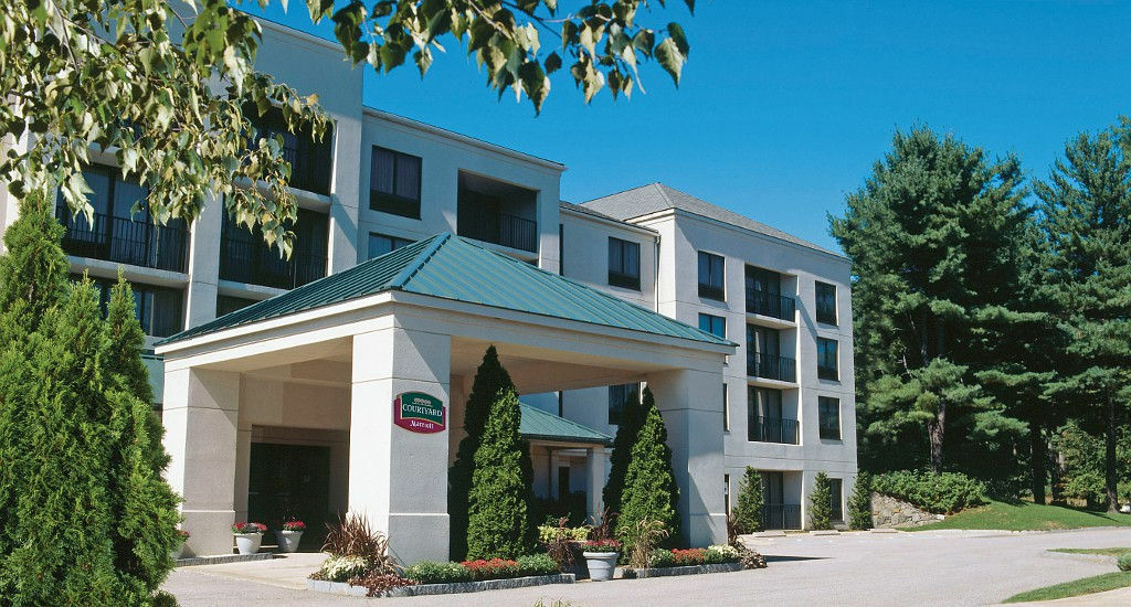 Courtyard By Marriott Portsmouth Hotel Exterior foto