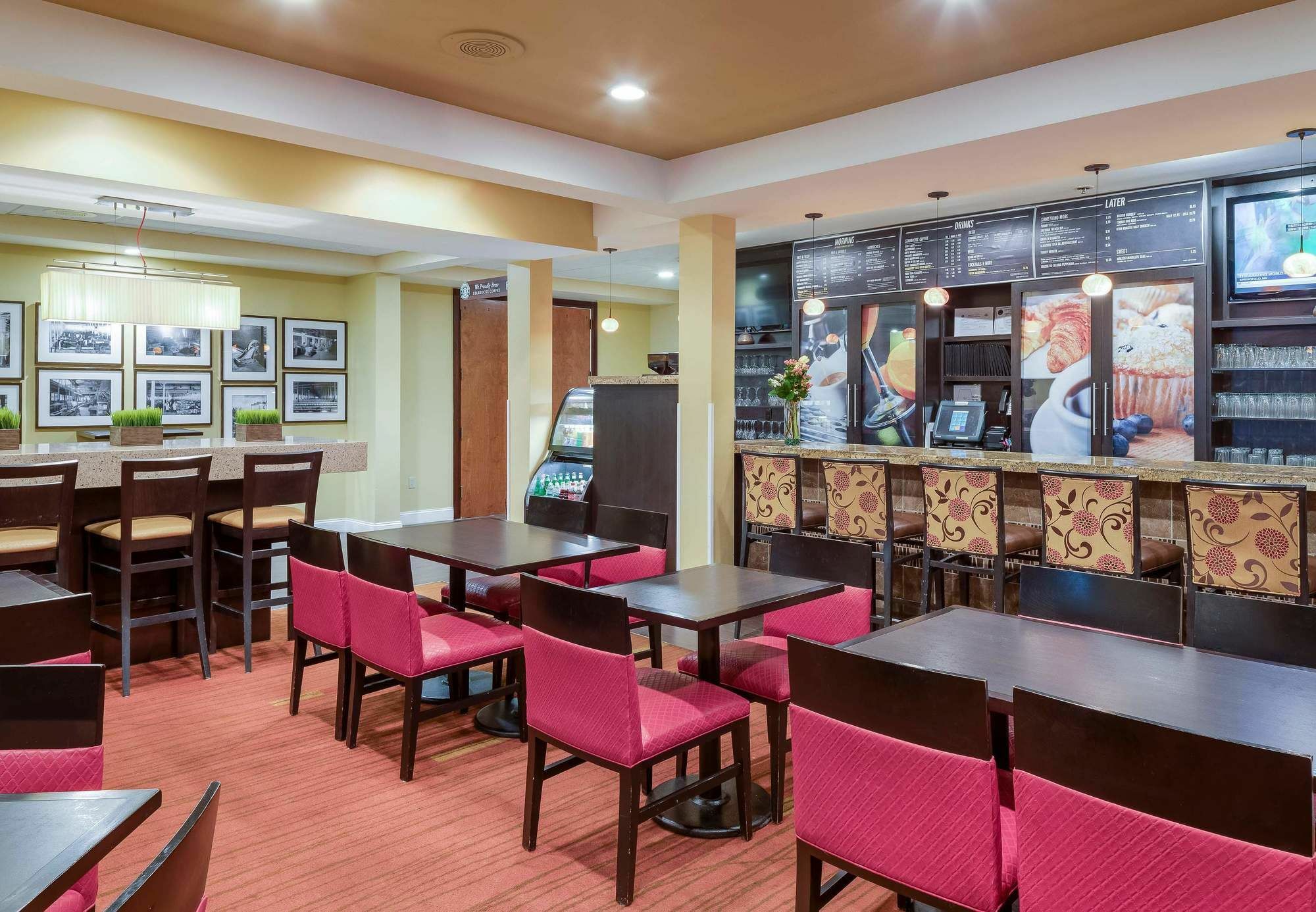 Courtyard By Marriott Portsmouth Hotel Exterior foto